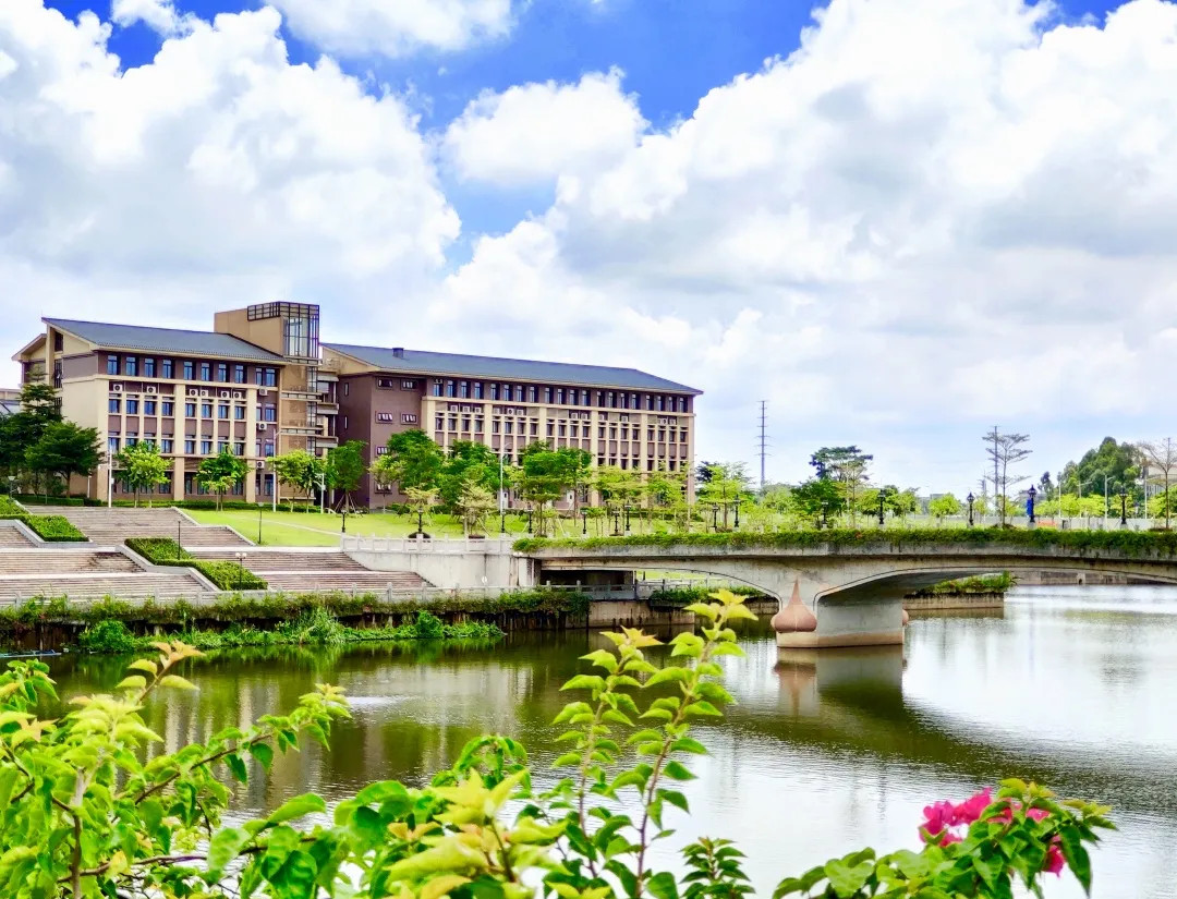 李子杭)暨南大学广园东校区(摄影:刘斌)暨南大学珠海校区暨南大学深圳