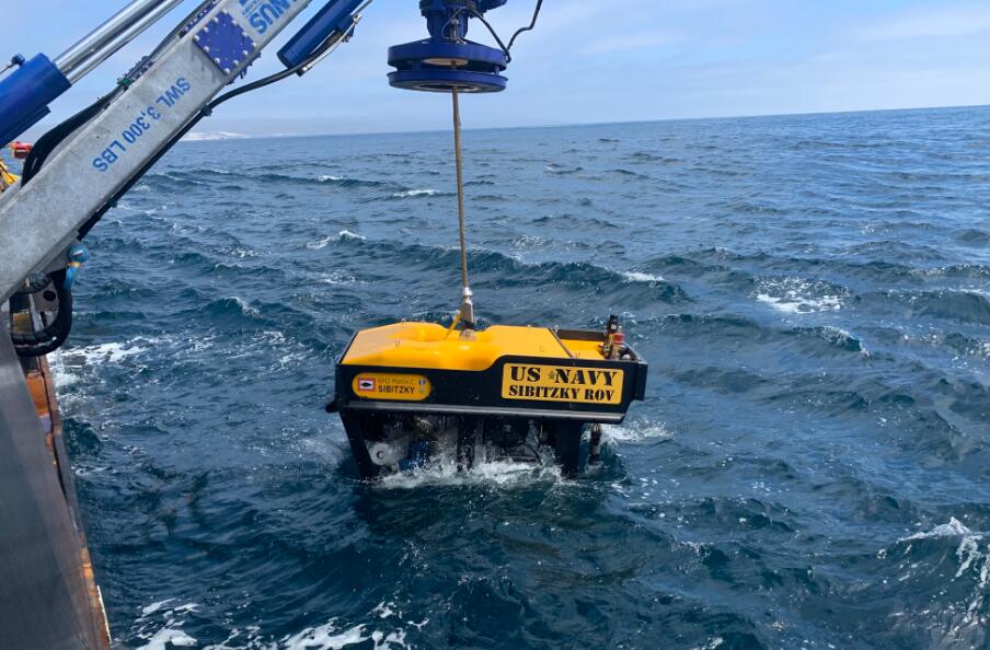 美军在水下100多米发现沉没两栖战车02士兵都还在车里