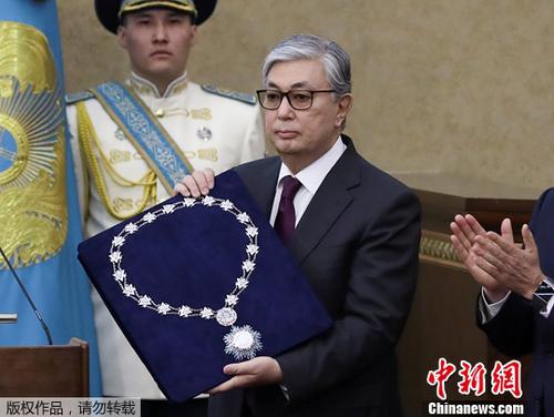 哈萨克斯坦总统托卡耶夫：将裁减25%国家机关和国企人员