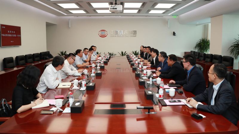 朱碧新会见华泰证券首席执行官周易