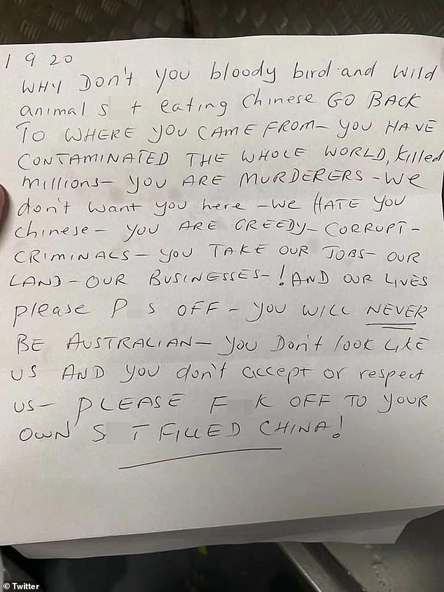 图为中国商铺收到的恶毒信件。(图:推特)