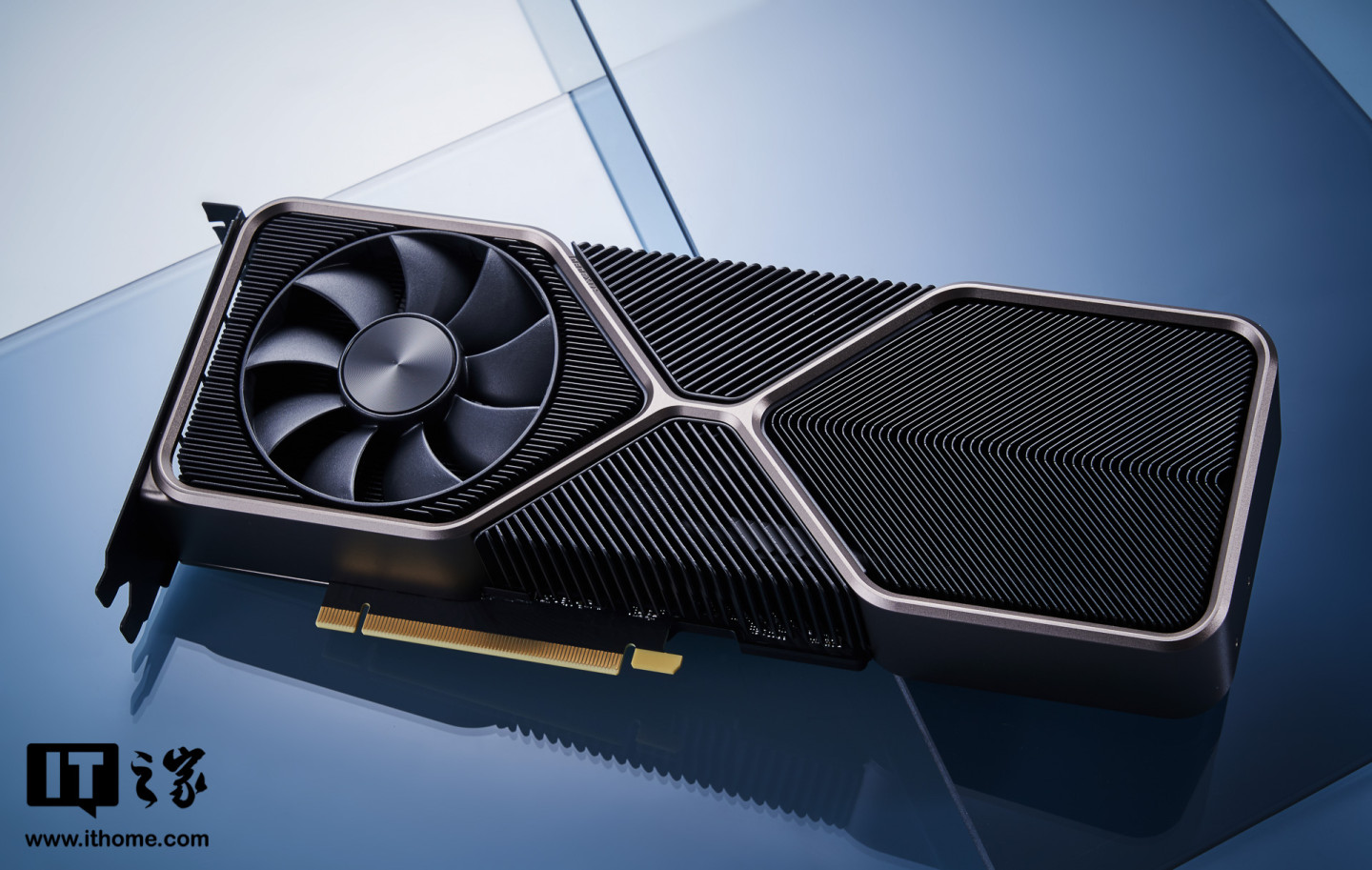 【it之家开箱】英伟达 rtx 3080 公版图赏