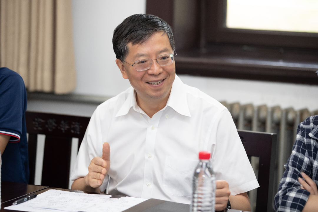 清华大学举行2020级本科新生代表座谈会 | 邱勇校长寄语：相信你们是大有可为的“零字班”！|邱勇|清华大学_新浪新闻