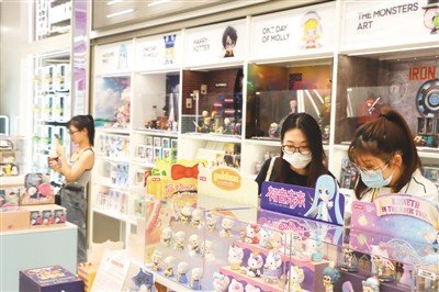 泡泡玛特的IP帝国梦想：从潮玩亚文化走向大众消费品