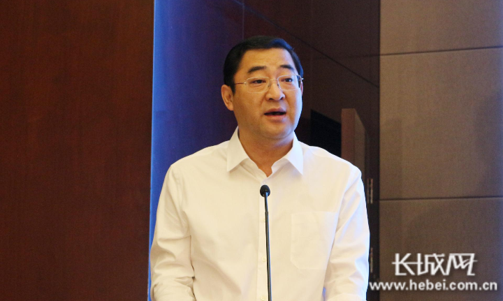 中共衡水市委书记赵革出席开幕式并致辞.