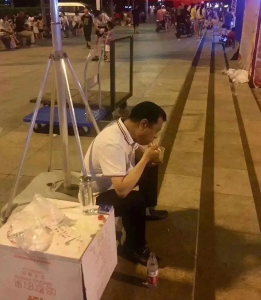 血本无归后，他靠卖枣做出一家上市公司