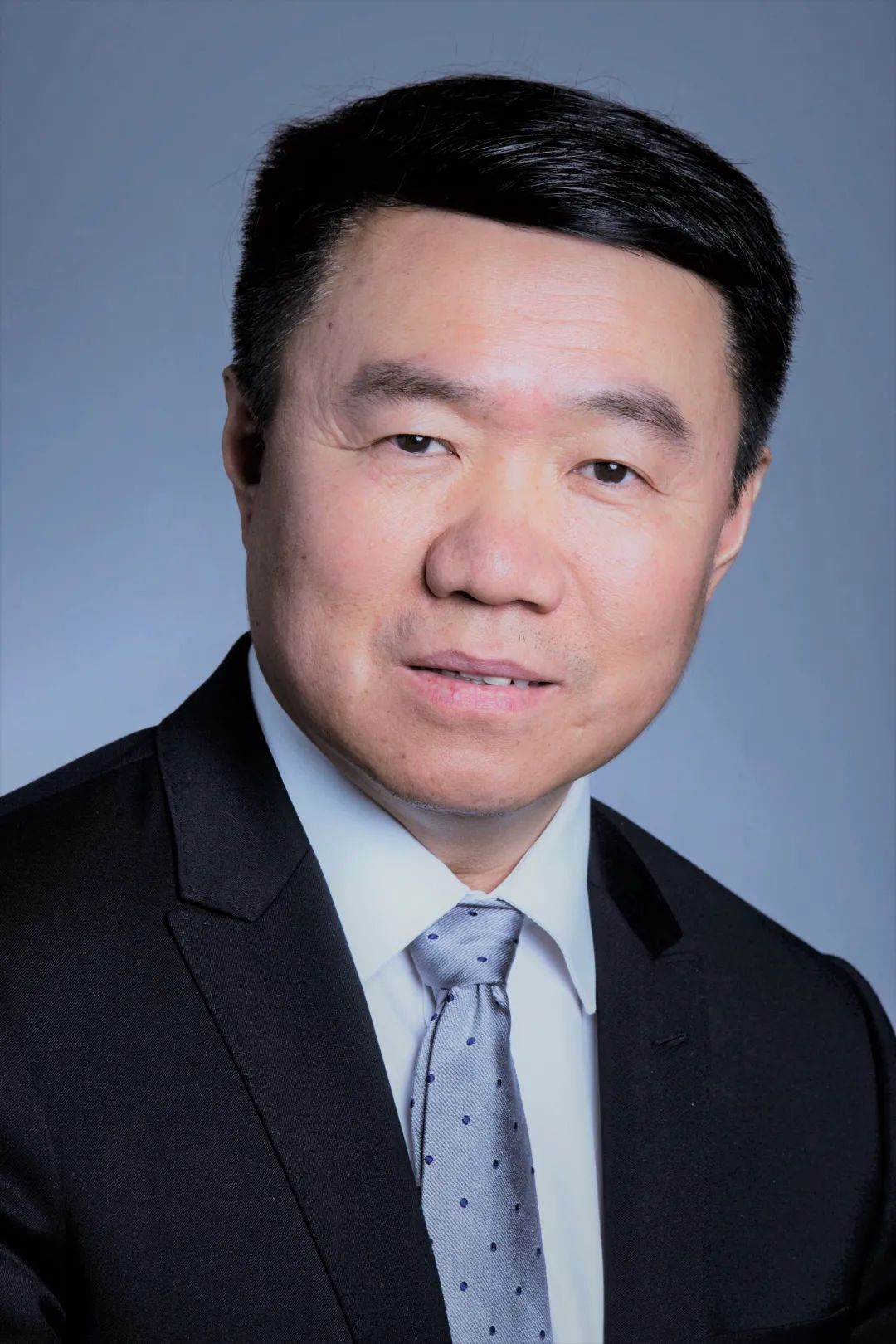 早年毕业于北京邮电大学的徐岩教授,研究领域主要集中在技术与创新