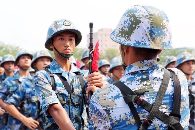 授枪仪式1小编带大家盘点一下让水兵们永生难忘海军还有好多仪式其实