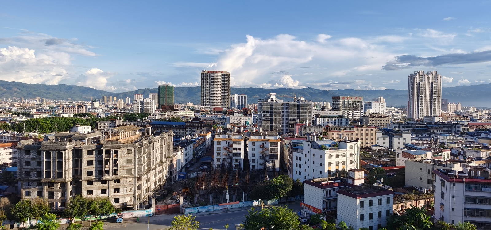 云南瑞丽解除城区居家隔离 持核酸检测阴性证明可离瑞|瑞丽市|云南