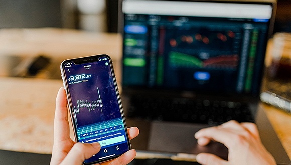 天山生物等三大妖股复牌跌停 豫金刚石盘中上演“地天板”