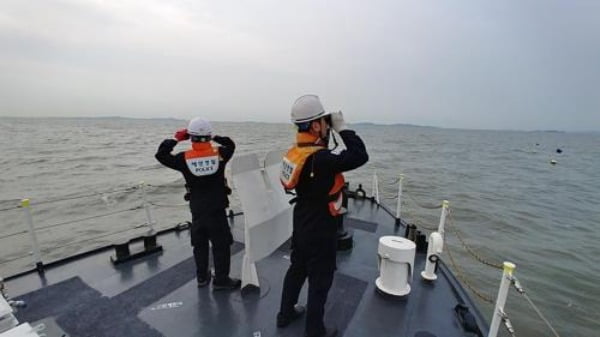 韩国海警搜索失踪人员（韩联社）