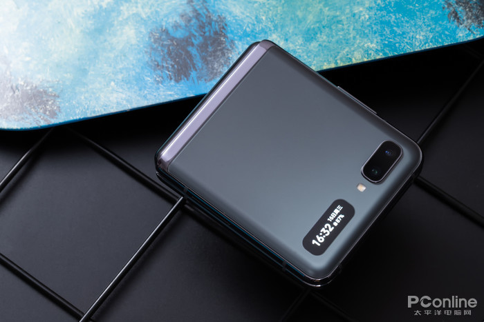 三星zflip5g评测这是你秋天的第一个粉饼盒