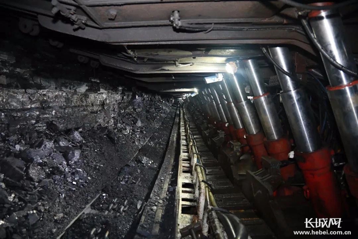 章村矿自动化回采工作面.