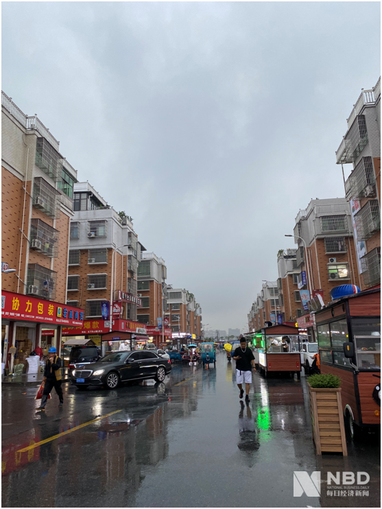 北下朱小吃摊 图片来源：每经记者 舒冬妮 摄