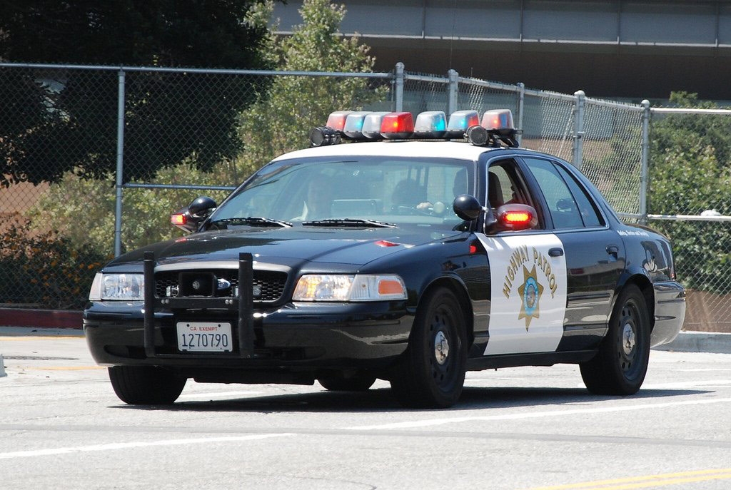 好莱坞电影专属座驾加州最后一台福特grownvictoria警车正式退役