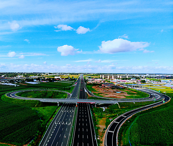 长余高速公路是京哈高速公路的重要组成部分,是连通吉林,黑龙江两省的