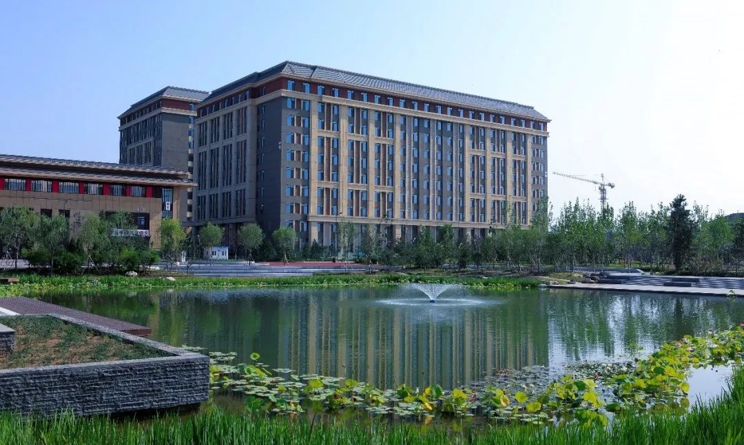 今天是你的生日,亲爱的北中医!