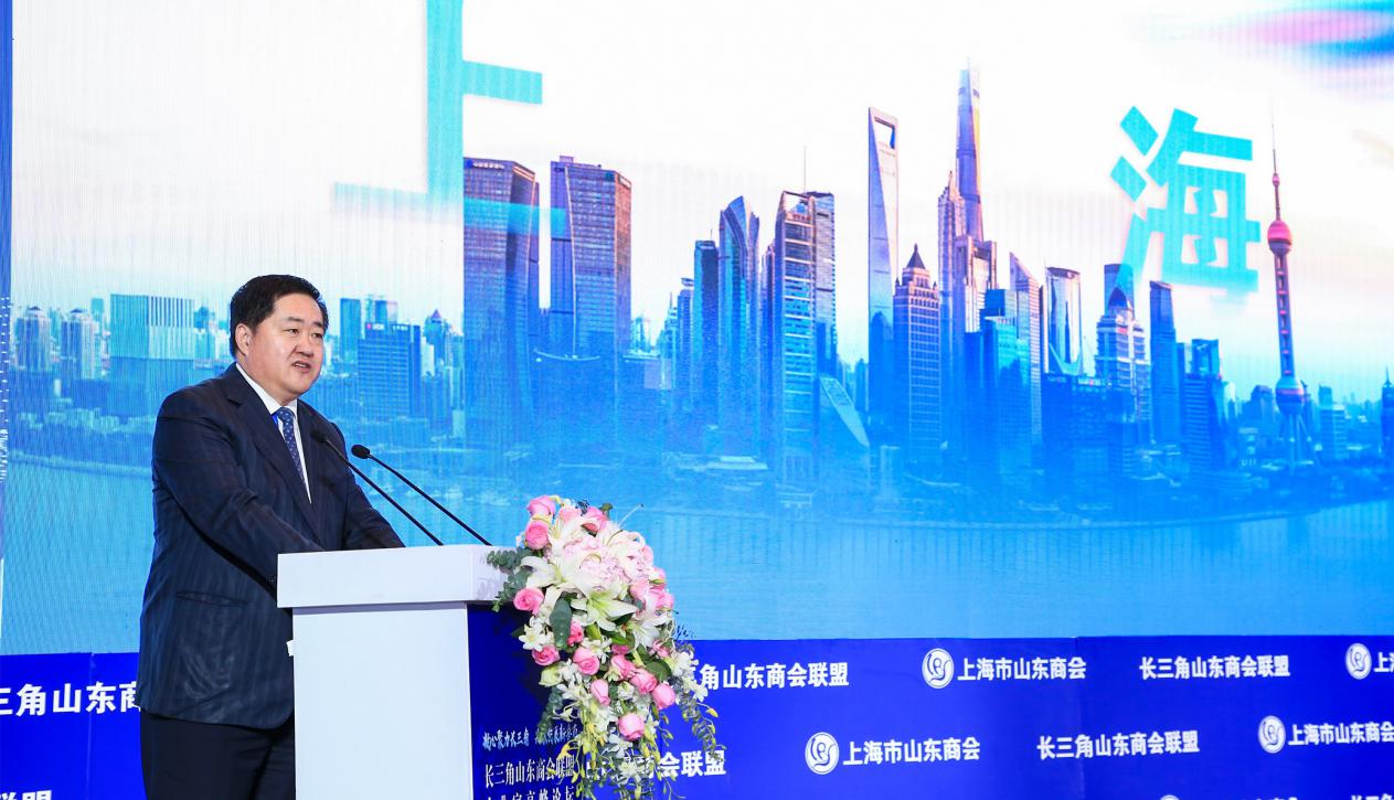 (潍坊市委常委,副市长刘建国作精彩推介)