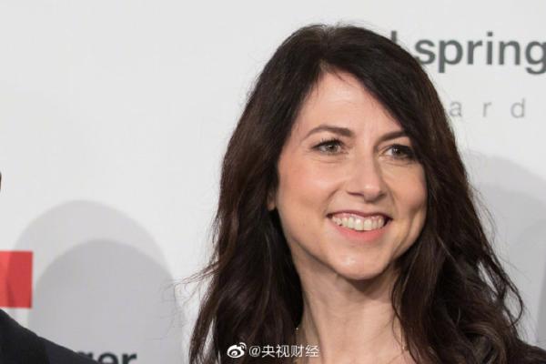 最新世界女首富排名_2020年国内最新10大女性富豪出炉,钟慧娟成中国及全