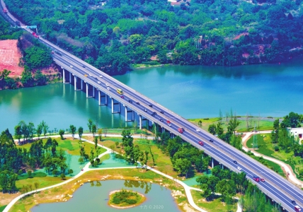 金堂县淮口沱江大桥.金堂县委宣传部供图