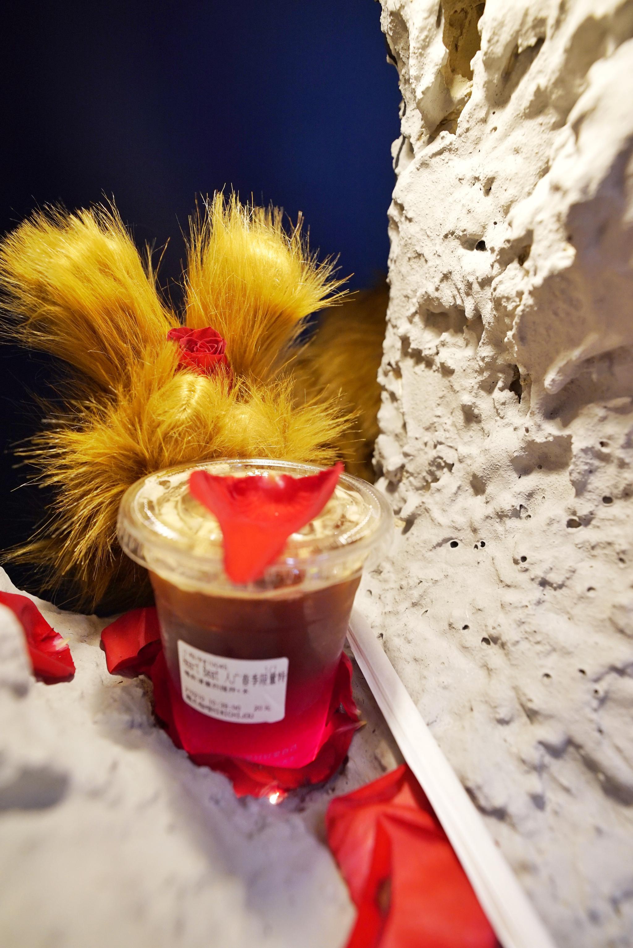 让人温暖的熊爪咖啡开到了上海最繁华商圈