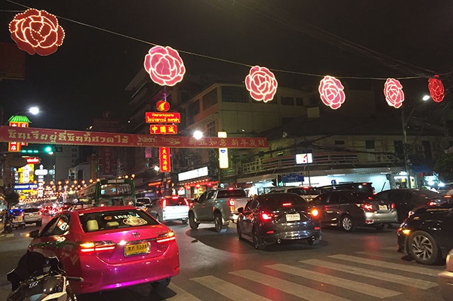 曼谷唐人街张灯结彩迎新春 泰国总理线上送祝福
