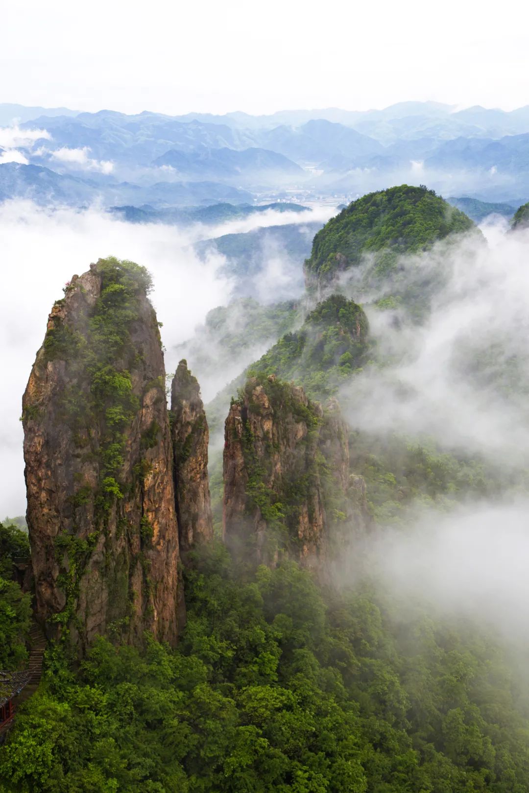 仙华山相传是轩辕黄帝少女元修的得道升天之处.&nbsp;图/视觉中国