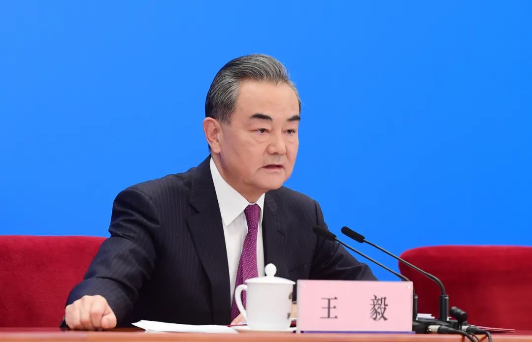 阿语官方发布王毅国务委员兼外长2021年两会记者会全文