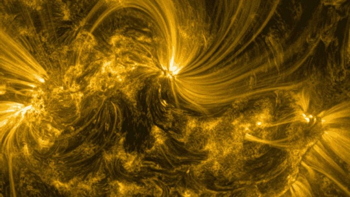 美国宇航局科学家追踪太阳高能粒子的来源