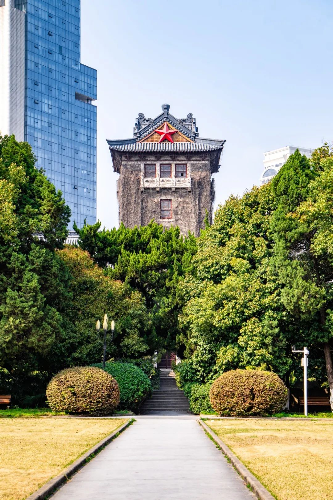 相逢南大春分里