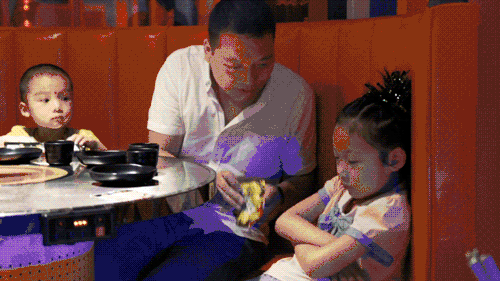 捕捉普通人的内心世界，家庭里隐匿的日常