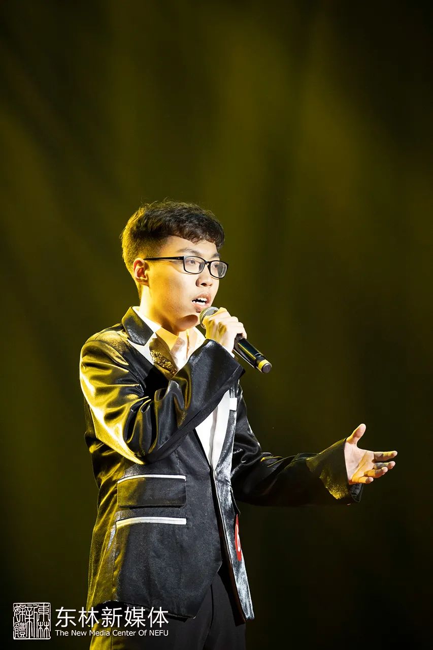 贺红色华诞听十佳歌手天籁之音