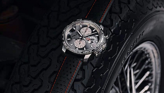 萧邦Mille Miglia 2021车赛特别版上演速度与激情，爱彼皇家橡树系列沉稳有气质丨当周腕表 - Vimarsana News