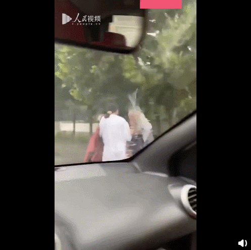 图片来源：人民视频微博截图