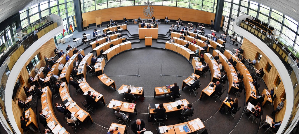德国图林根议会不再提前解散 取消9月26日选举