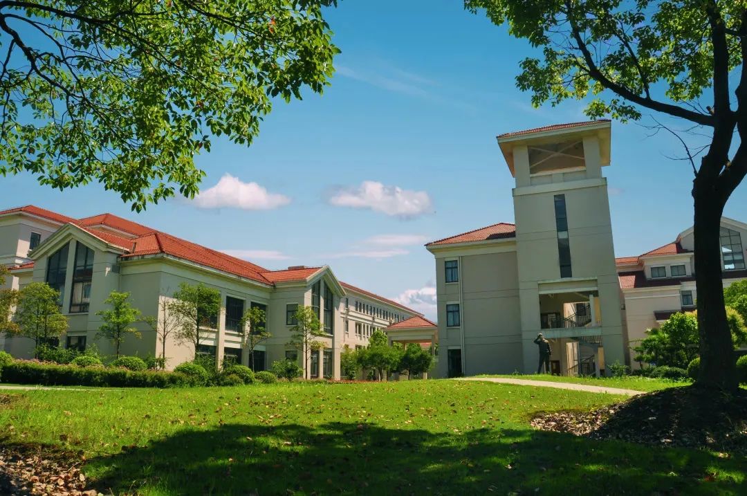 上海师大拍了拍你夏日校园美景奉上