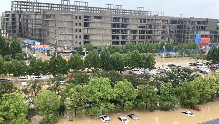 河南洪水围困全球最大苹果手机生产基地