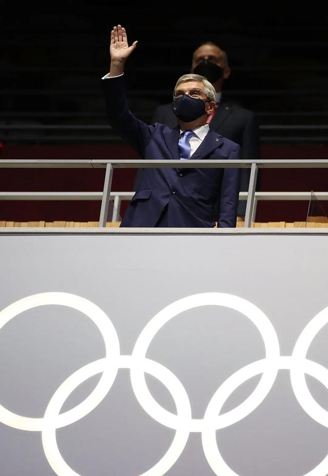 这是国际奥委会主席巴赫出席开幕式。新华社记者 曹灿 摄