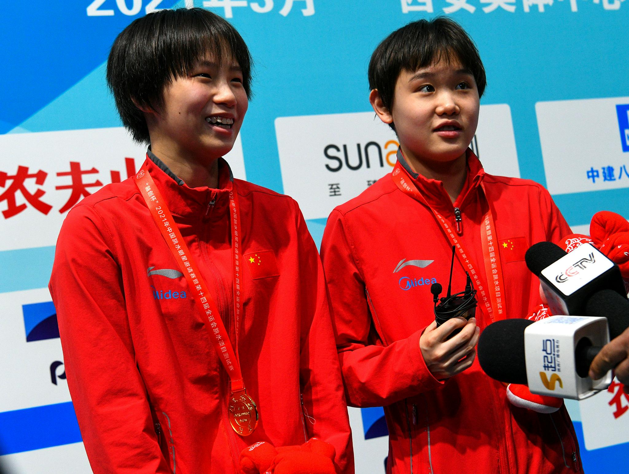 张家齐/陈芋汐女子双人十米台摘金