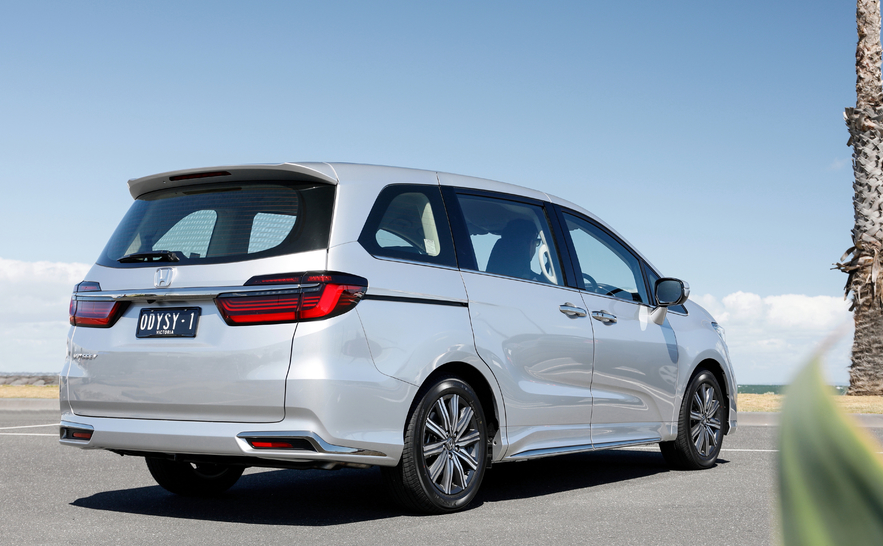 7座奶爸车新款本田奥德赛曝光混动油耗比肩飞度