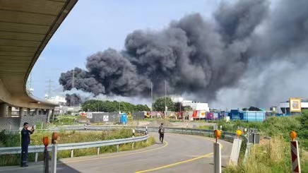 德国勒沃库森化工园区爆炸事故至少16人受伤 1人死亡 4人失踪