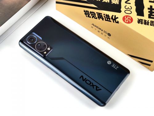 中兴Axon 30 5G手机评测：搭载全新一代屏下摄像技术 跟开孔说再见