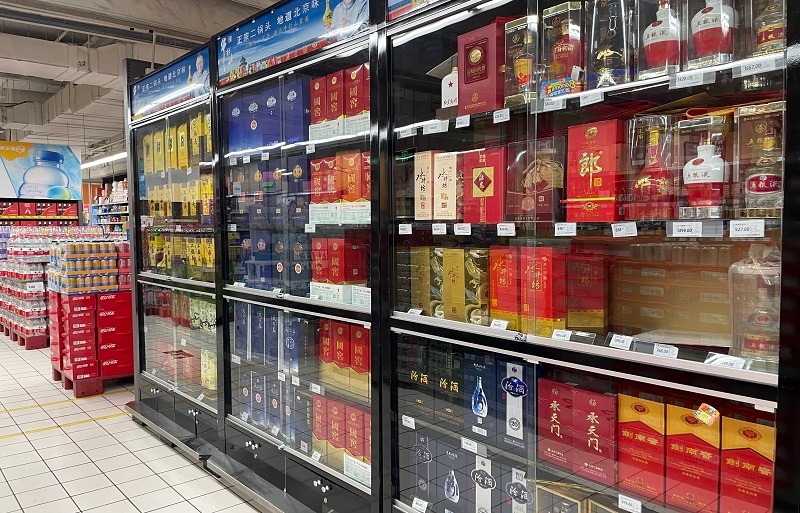 北京市西城区某超市的白酒展柜