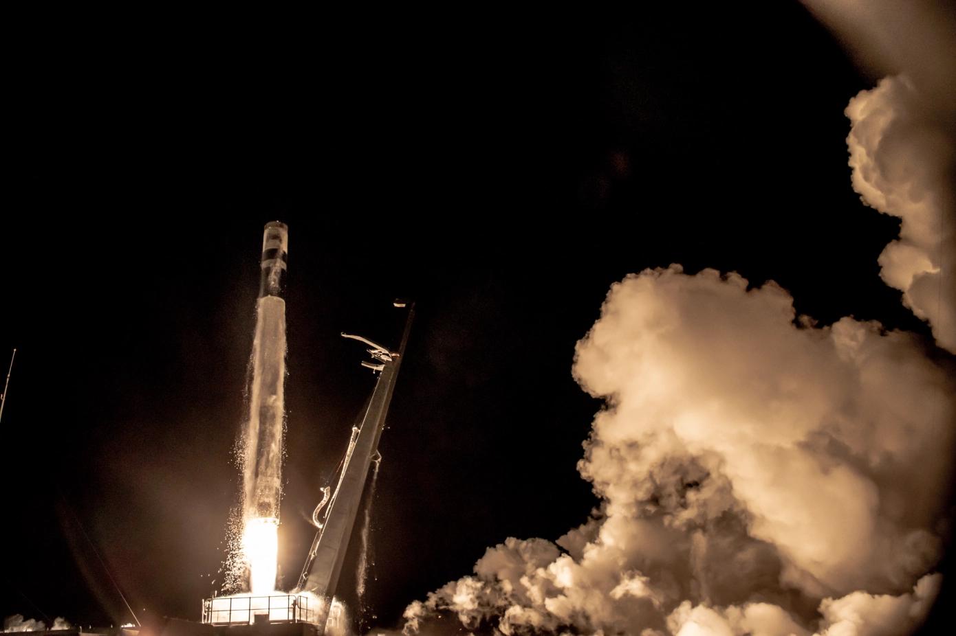 Rocket Lab在5月任务失败后重新开始执行任务 为美国太空部队成功发射载荷