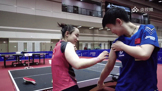 △伊藤美诚和孙颖莎比肌肉