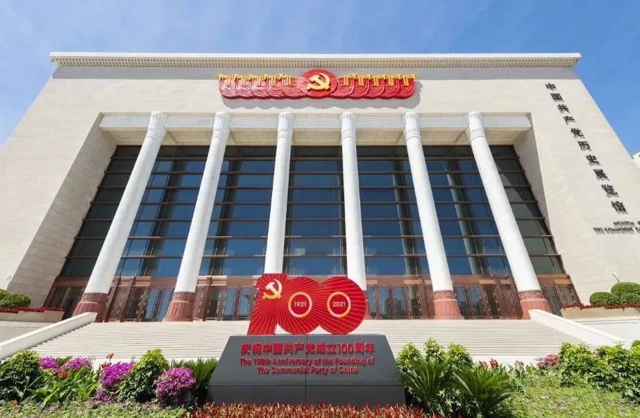 点赞！双航母编队油画作品亮相中国共产党历史展览馆