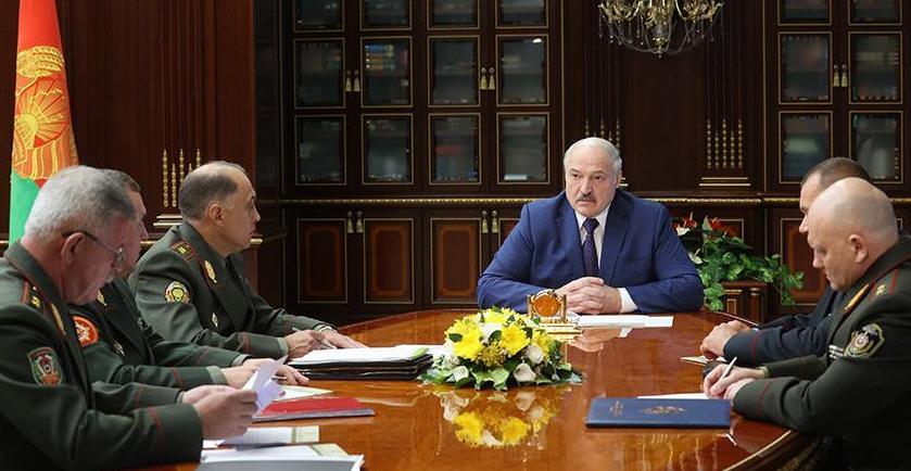 白俄罗斯总统下令关闭边境