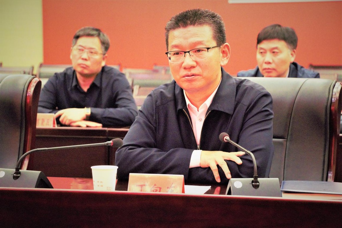 兰考县县长丁向东