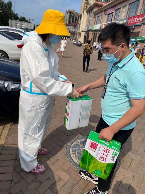 抗疫接力跑 顺丰同城急送为烟台医护人员配送慰问物资