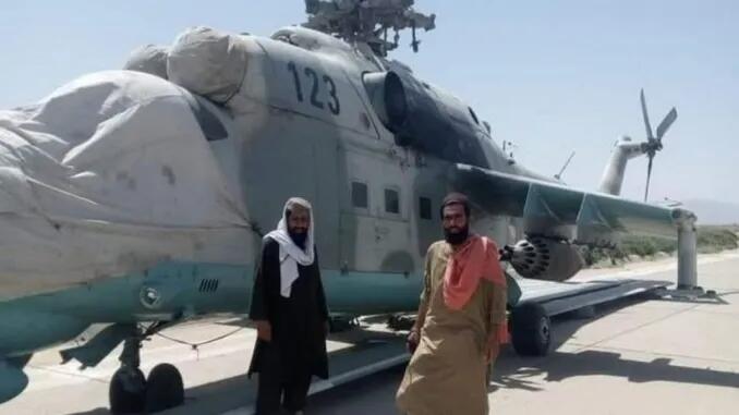 印媒：印送给阿富汗政府军的武装直升机被塔利班缴获